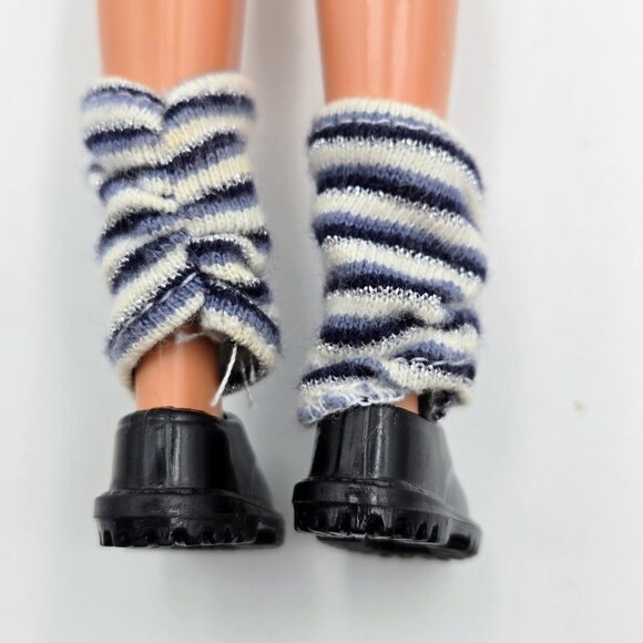 Skipper Denim Dress Outfit Vest Leg Warmers Shoes Barbie Doll Mattel 14381 14385 - Picture 9 of 14
